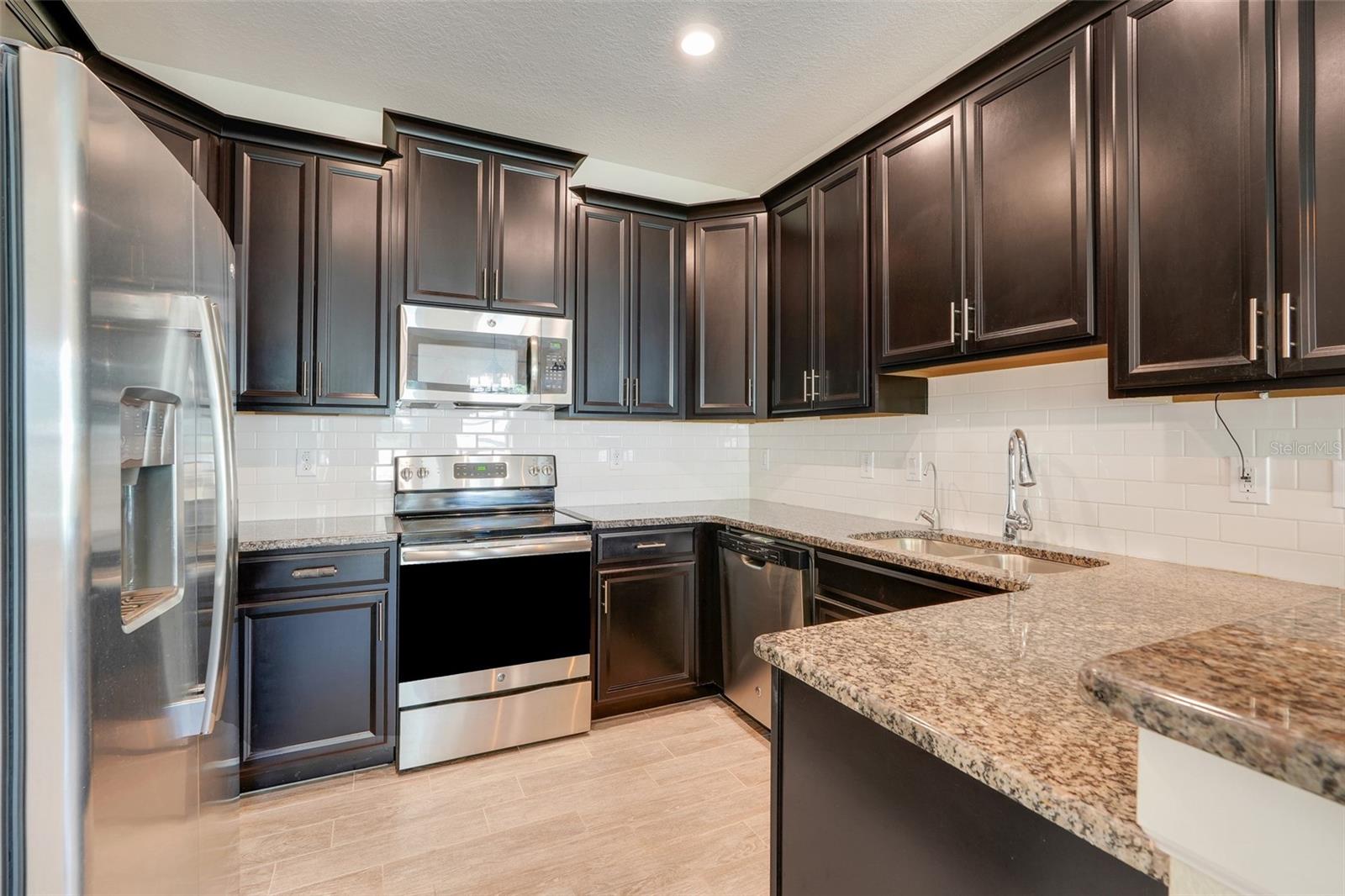3550 FAIRWATERS CT #D, CLERMONT, FL — photo 17