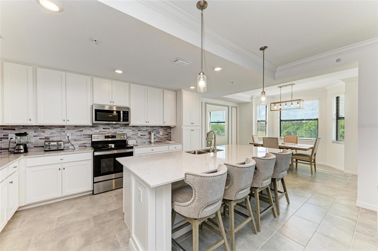 18114 GAWTHROP DR #306, BRADENTON, FL — photo 14