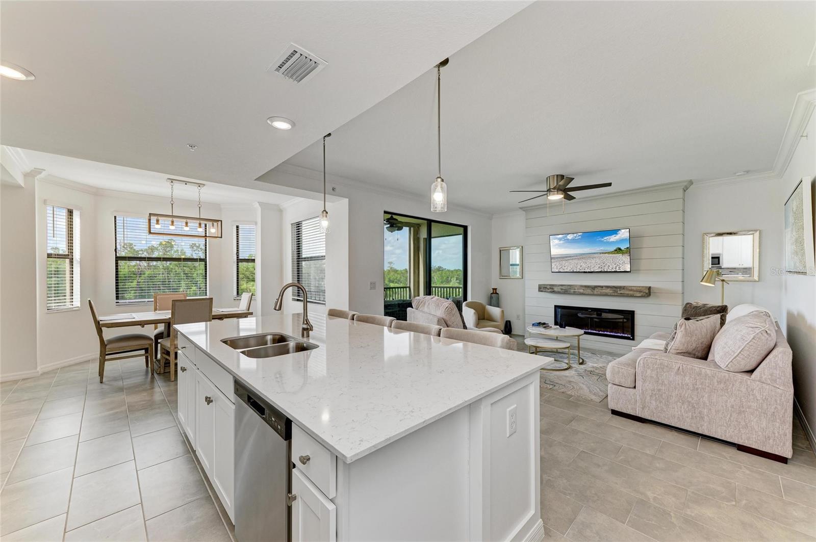 18114 GAWTHROP DR #306, BRADENTON, FL — photo 17