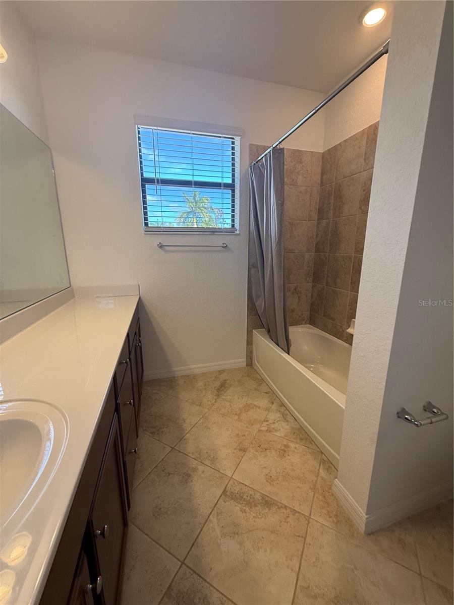 20460 LAGENTE CIR, VENICE, FL — photo 13