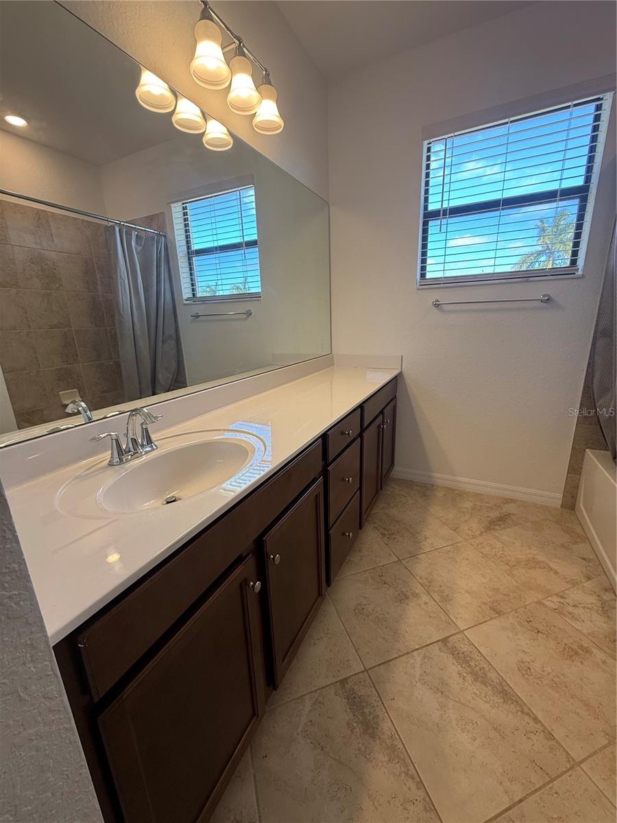 20460 LAGENTE CIR, VENICE, FL — photo 14
