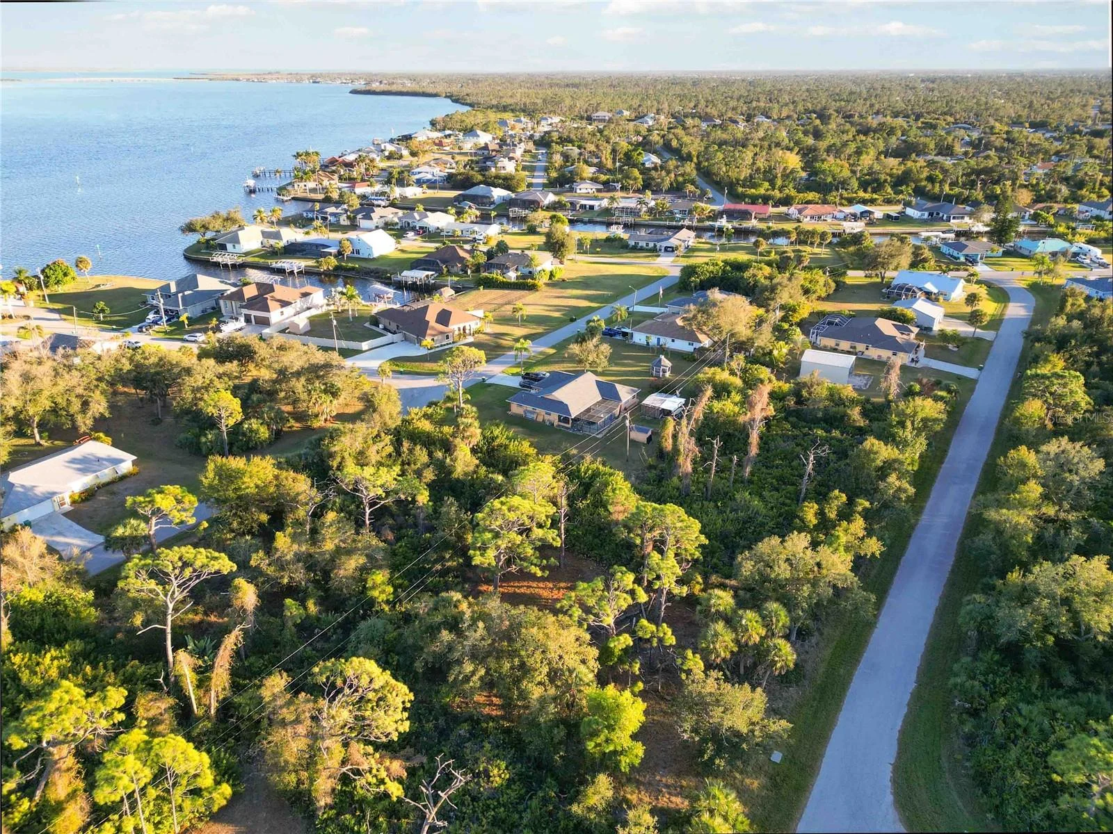 3552 DWIGHT ST, PORT CHARLOTTE, FL — photo 6