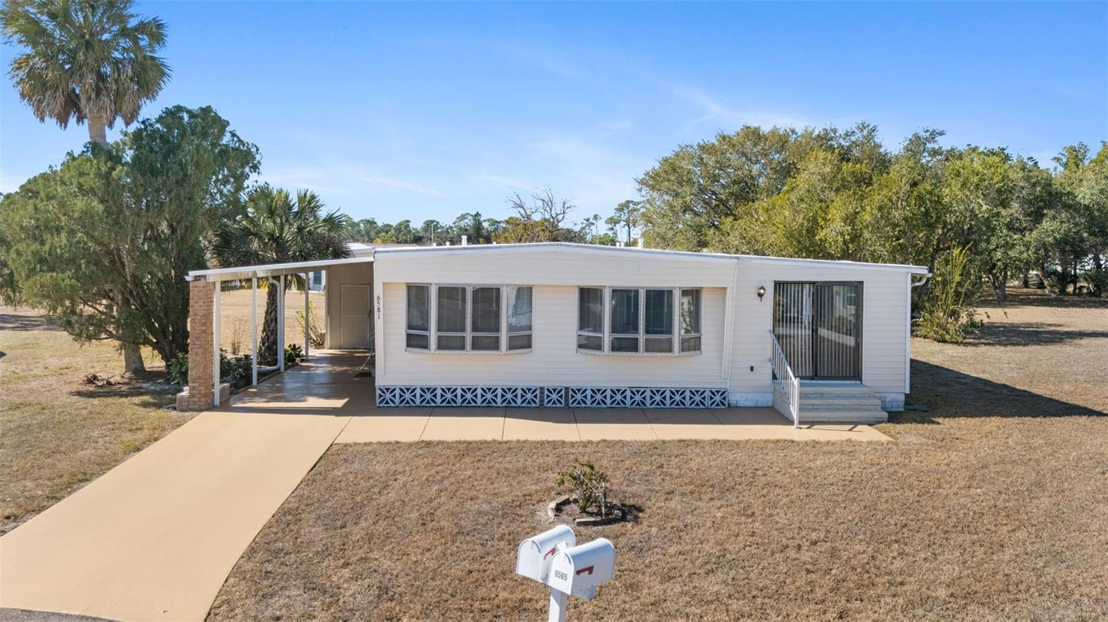 6581 HONU CT, NORTH PORT, FL