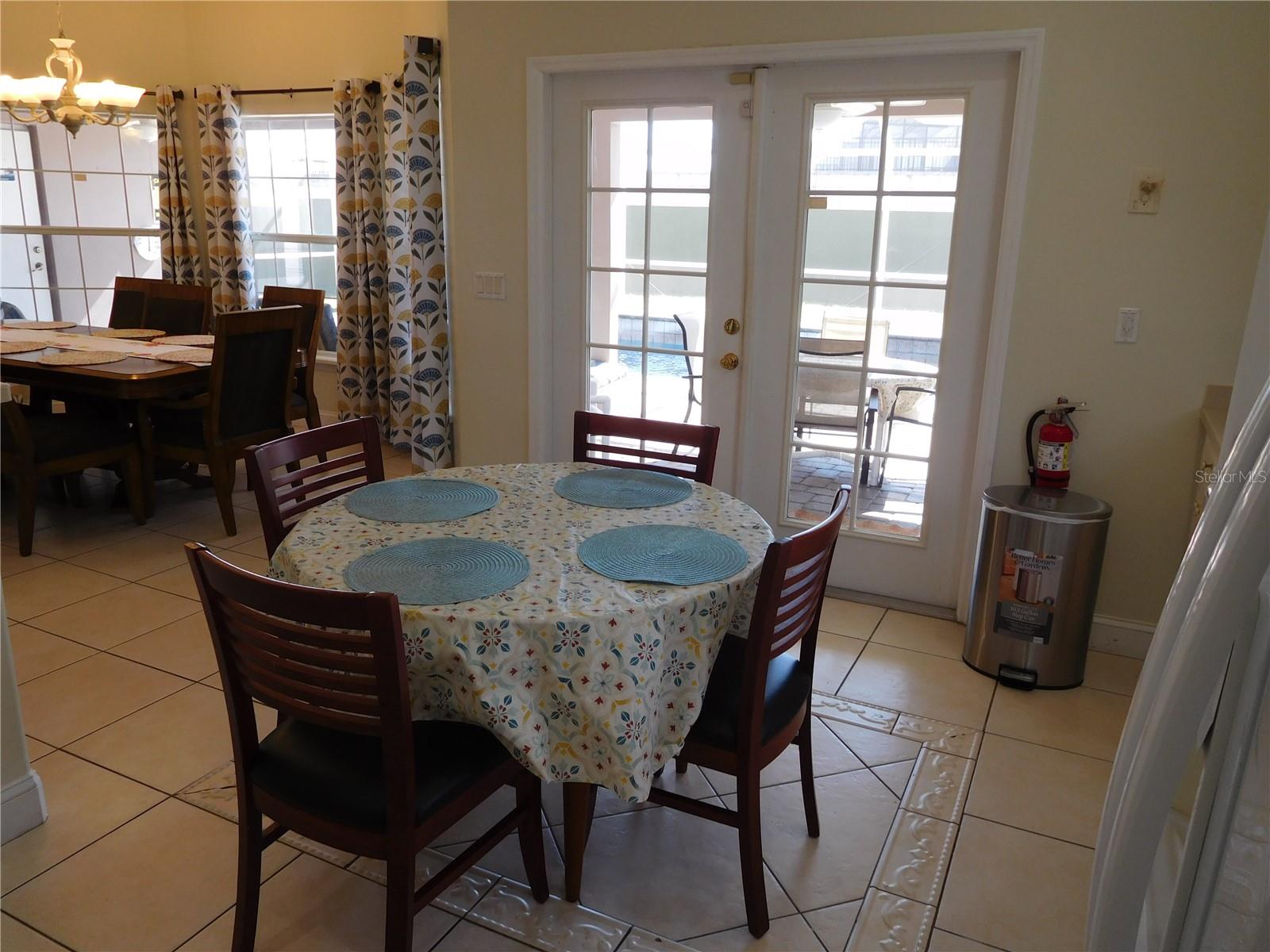 422 VISTA DR, DAVENPORT, FL — photo 10