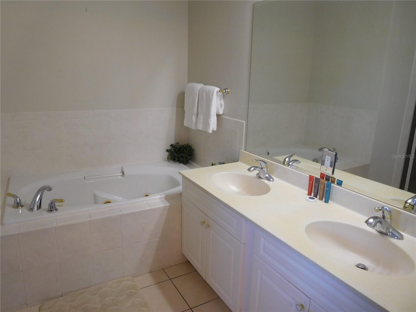422 VISTA DR, DAVENPORT, FL — photo 25