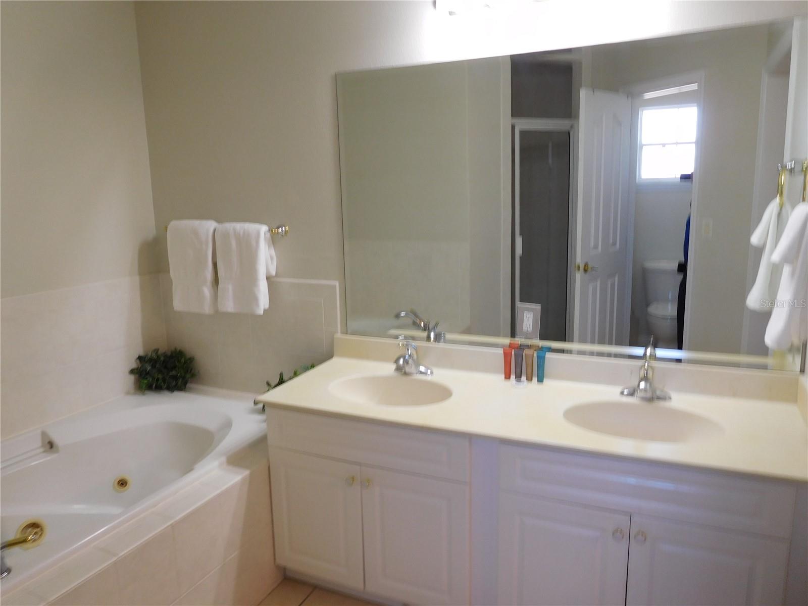 422 VISTA DR, DAVENPORT, FL — photo 26