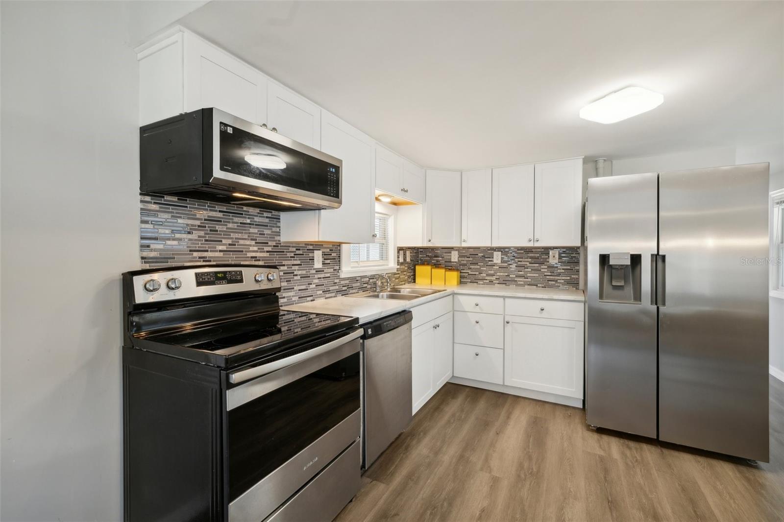 1600 OLD COACHMAN RD #303, CLEARWATER, FL — photo 9