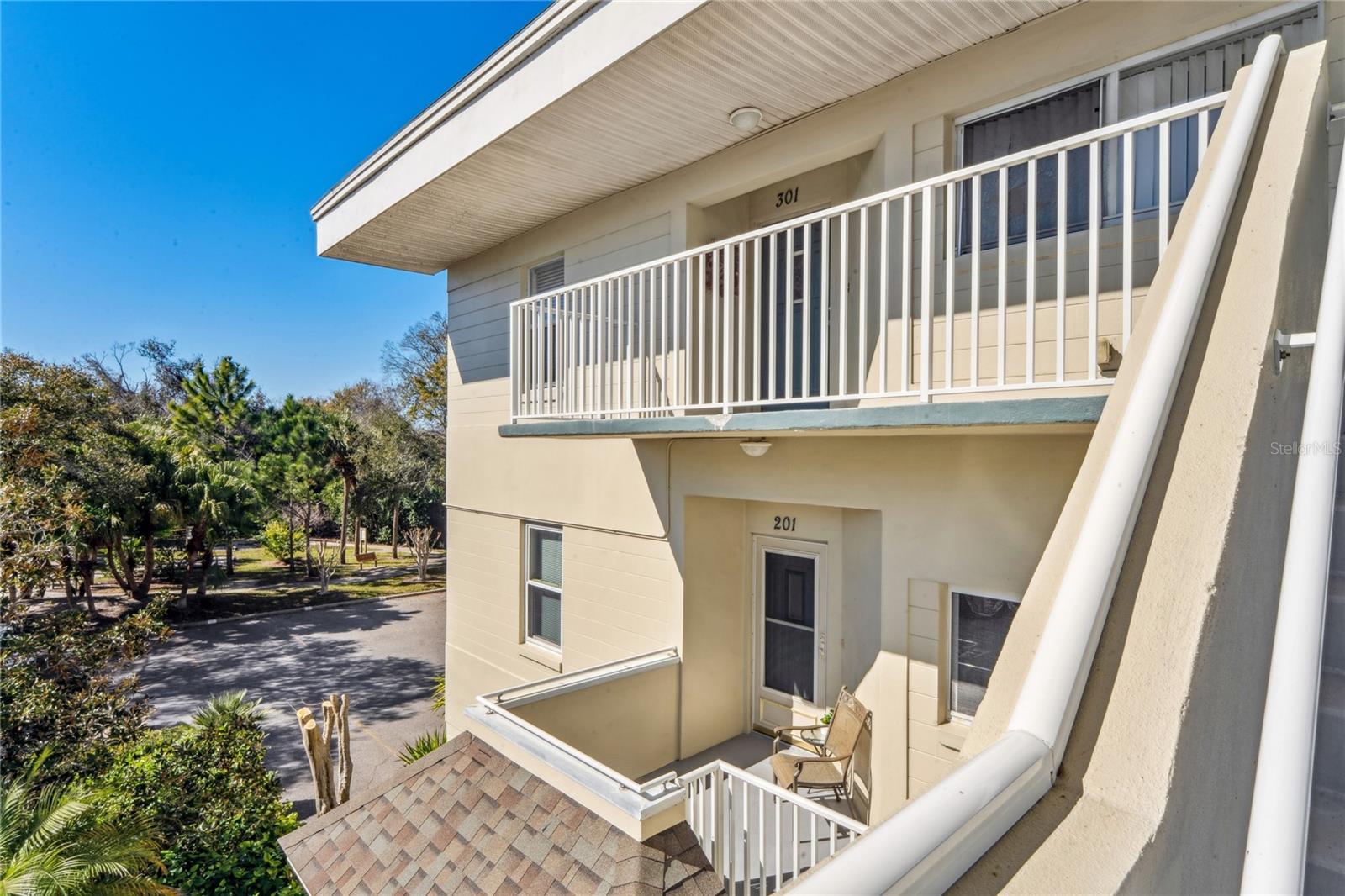 2210 UTOPIAN DR E #201, CLEARWATER, FL — photo 2