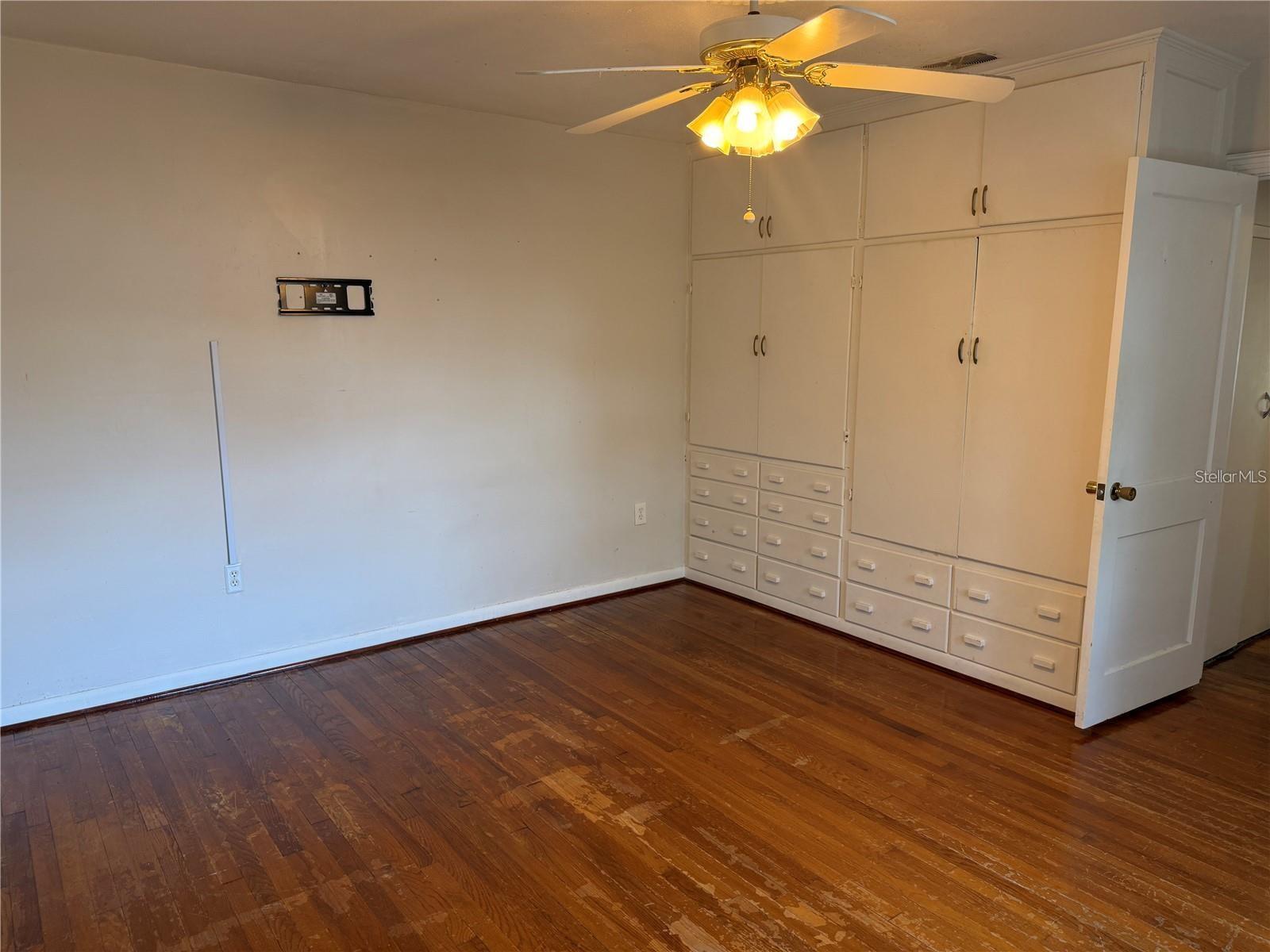 5335 6TH ST, ZEPHYRHILLS, FL — photo 33