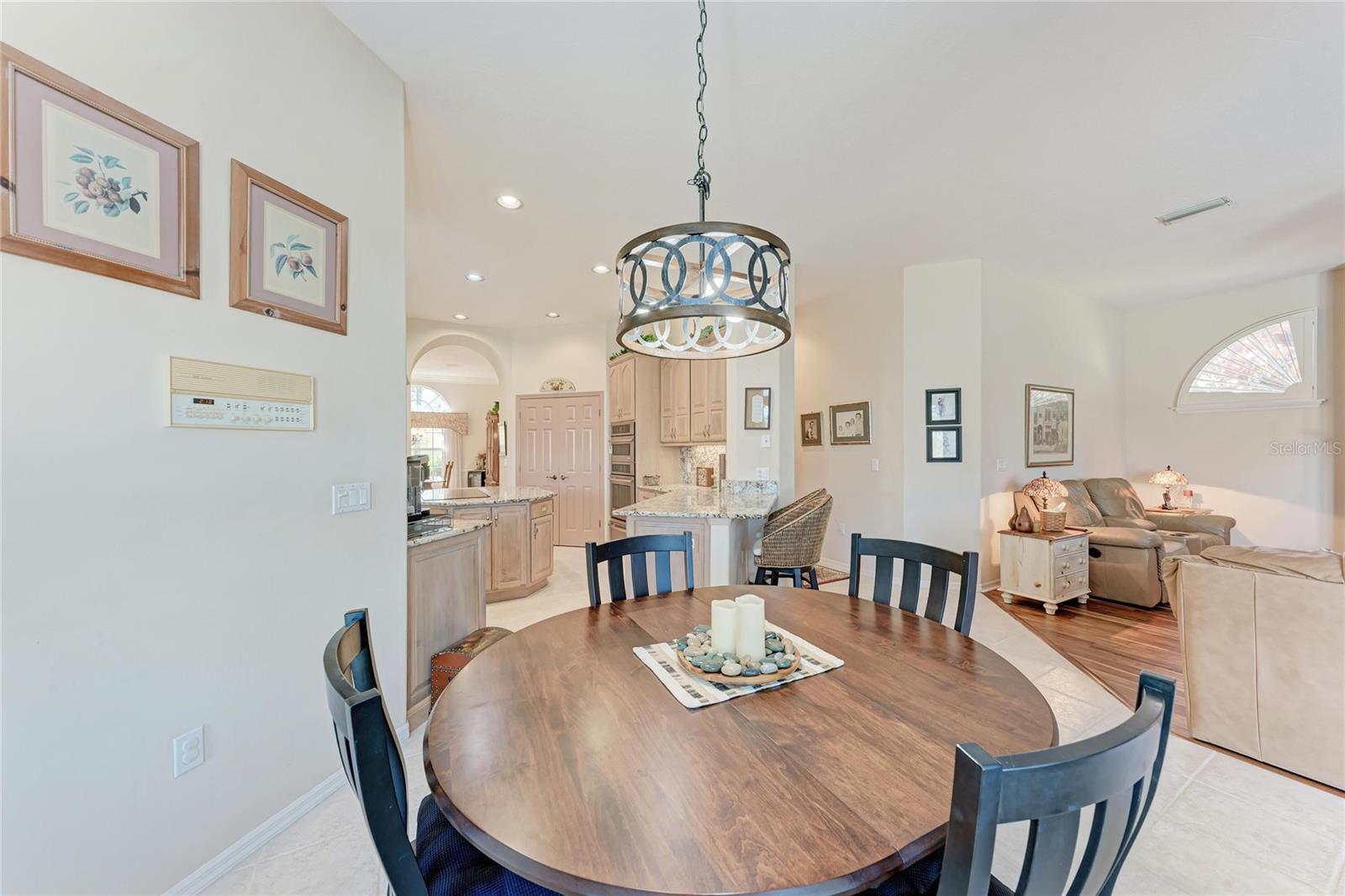 8383 CYPRESS HOLLOW DR, SARASOTA, FL — photo 21