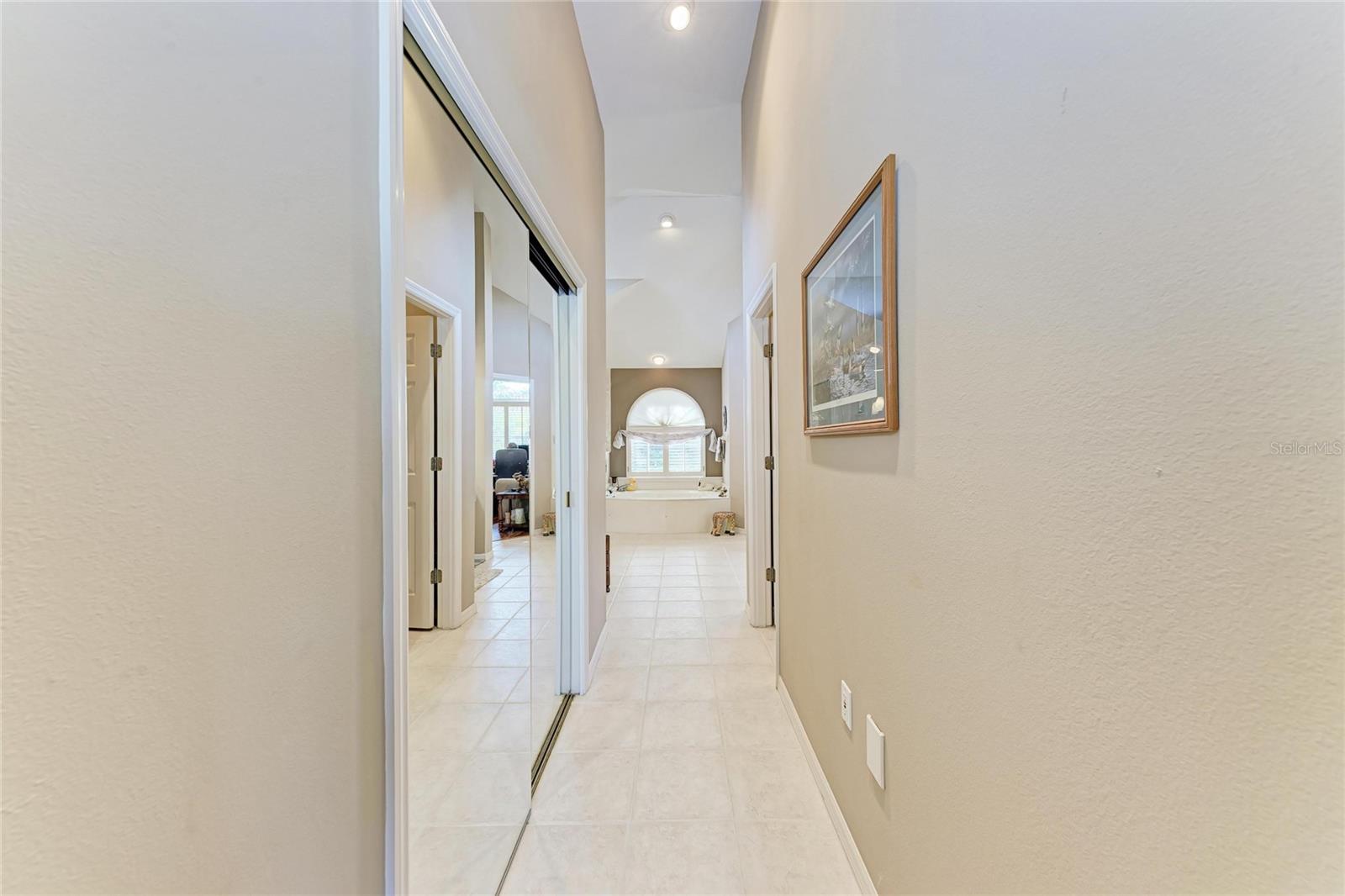8383 CYPRESS HOLLOW DR, SARASOTA, FL — photo 29