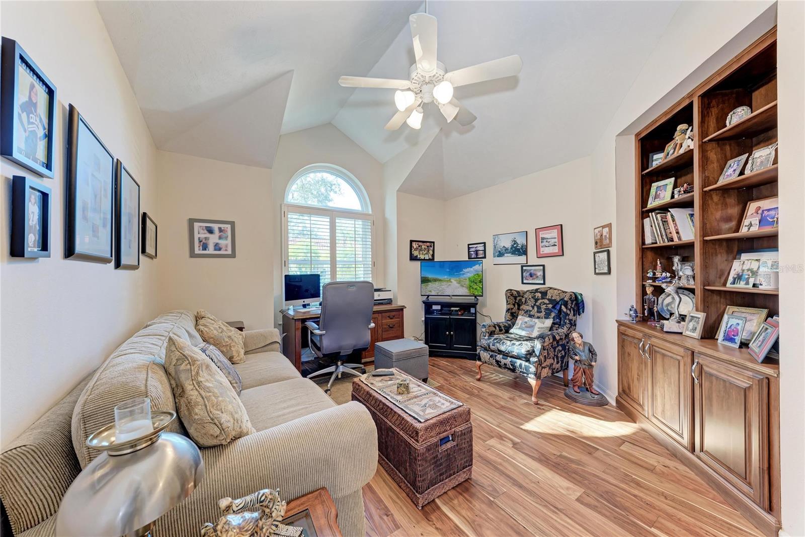 8383 CYPRESS HOLLOW DR, SARASOTA, FL — photo 32