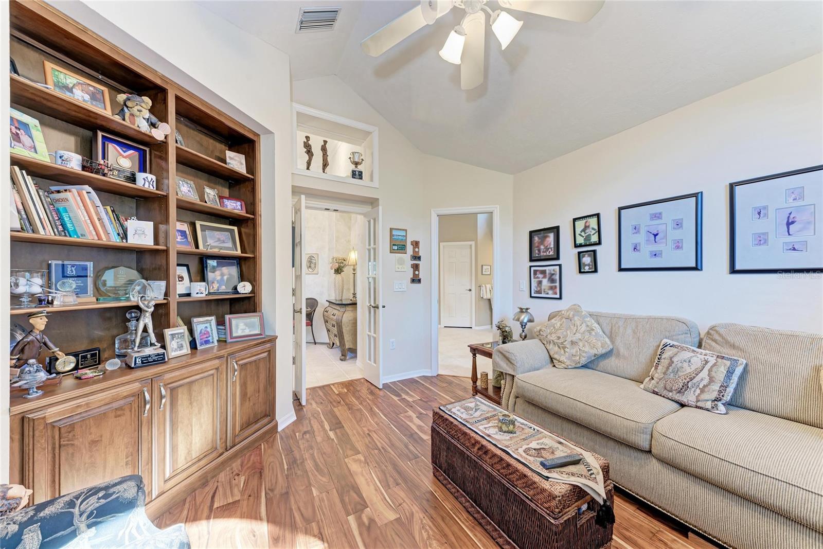 8383 CYPRESS HOLLOW DR, SARASOTA, FL — photo 33