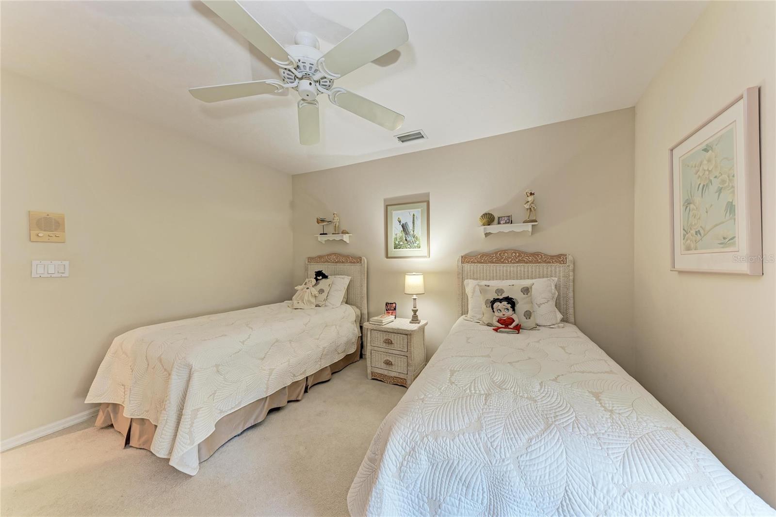 8383 CYPRESS HOLLOW DR, SARASOTA, FL — photo 35