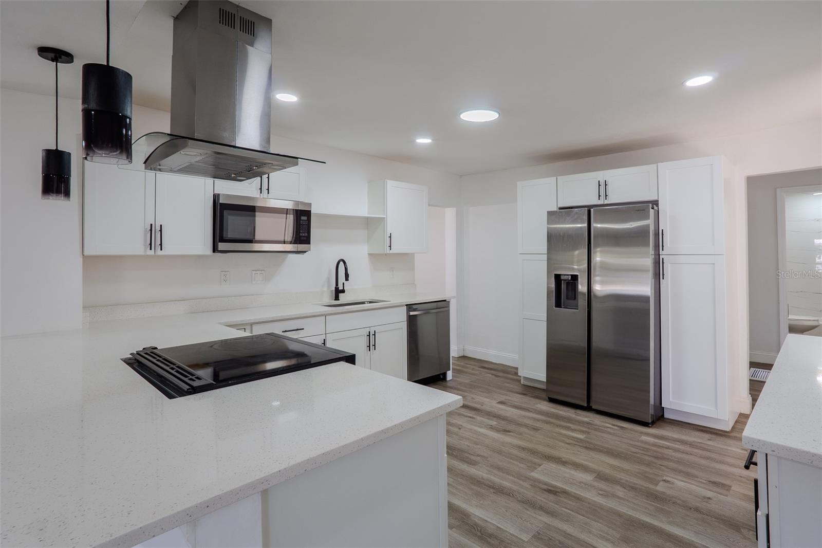 599 CAROLINA AVE, FORT MYERS, FL — photo 6