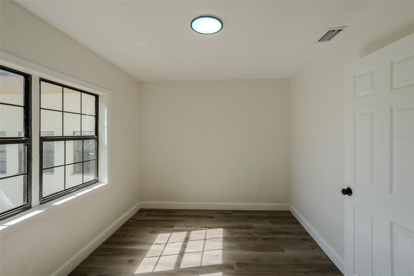 599 CAROLINA AVE, FORT MYERS, FL — photo 13