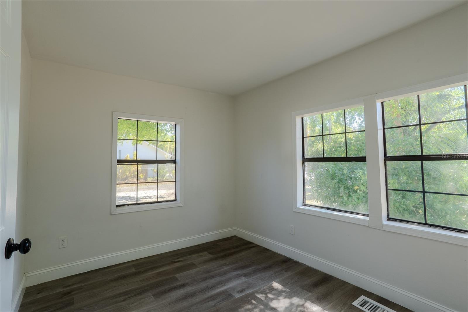 599 CAROLINA AVE, FORT MYERS, FL — photo 17
