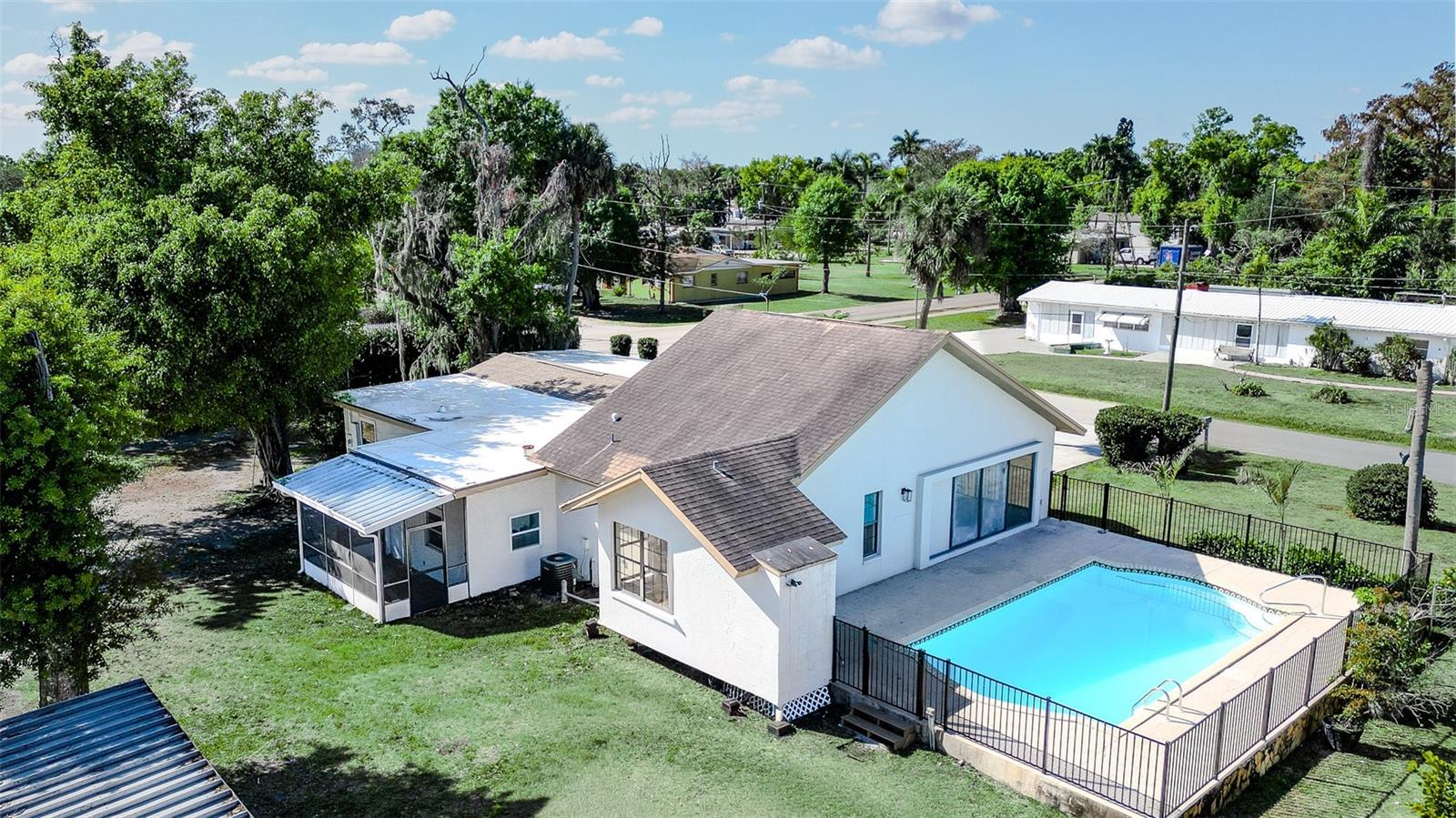 599 CAROLINA AVE, FORT MYERS, FL — photo 56