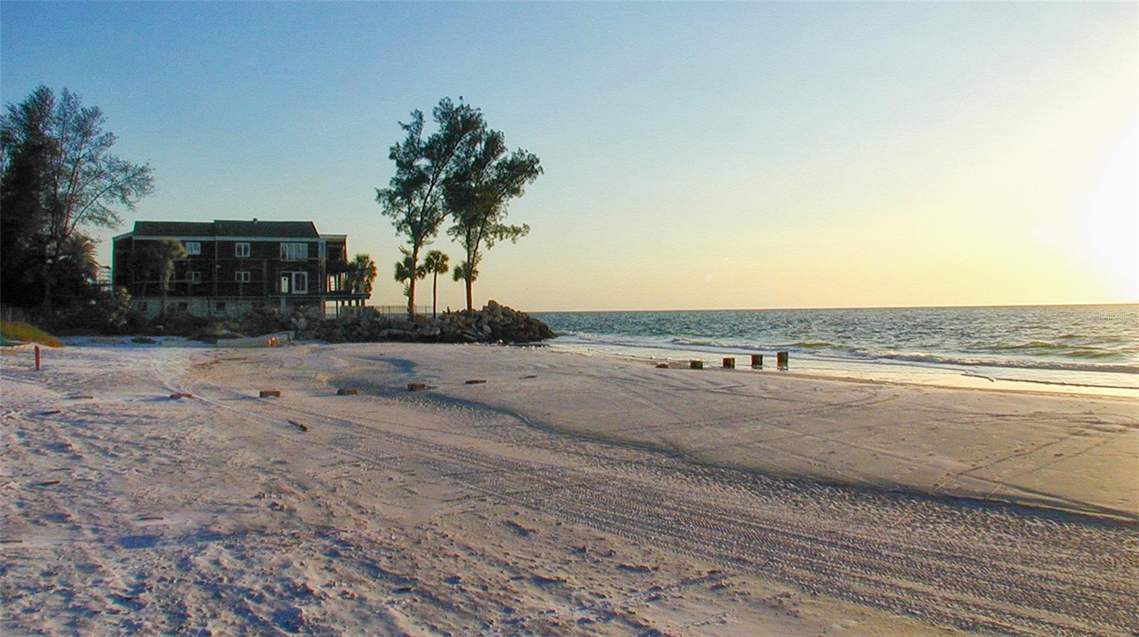 19 WHISPERING SANDS DR #204, SARASOTA, FL — photo 49