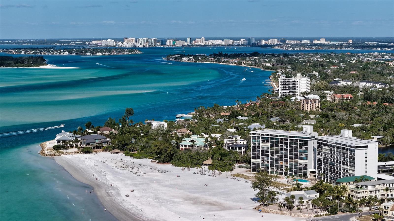 19 WHISPERING SANDS DR #204, SARASOTA, FL — photo 4