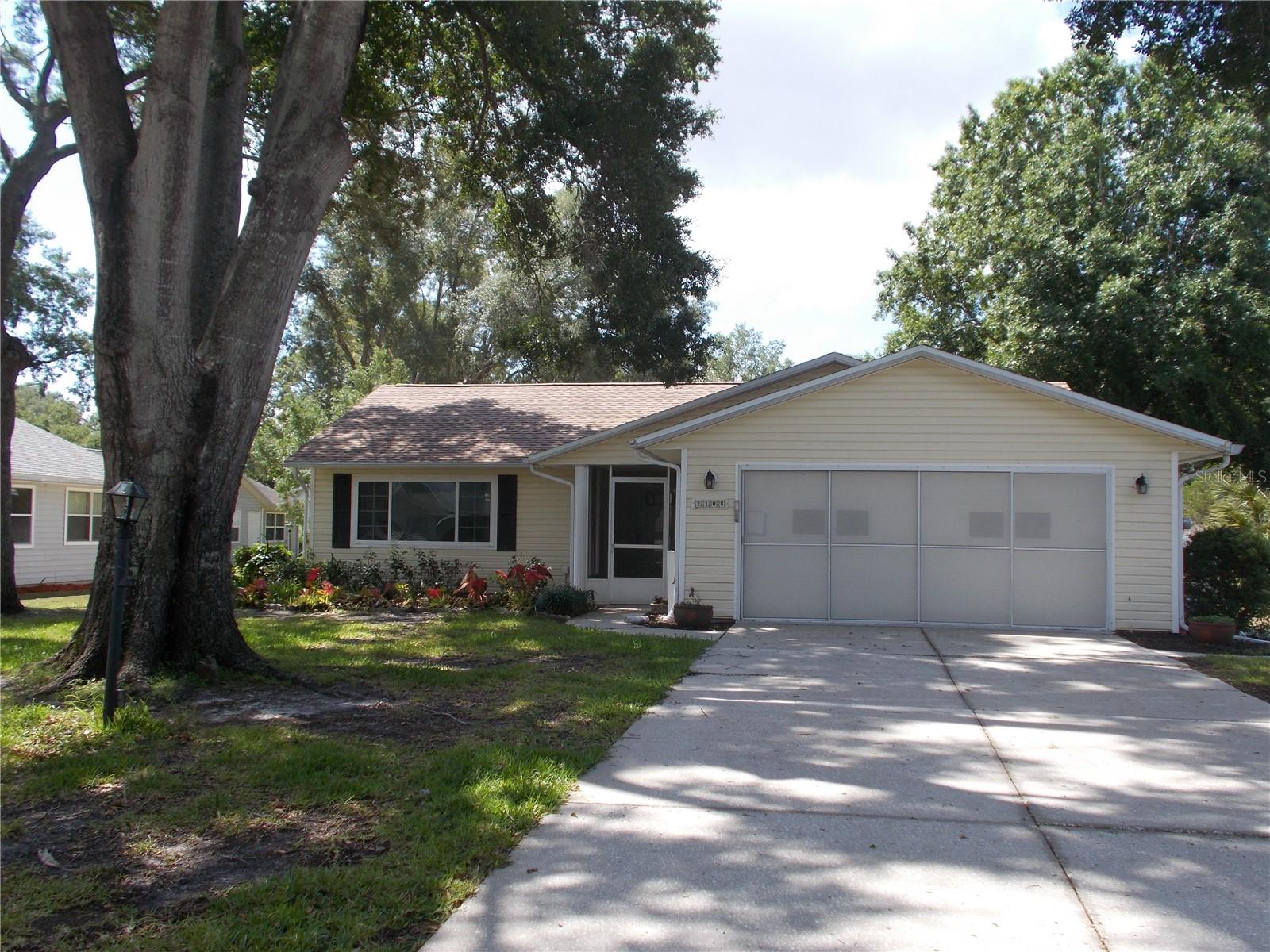2108 GREENLAW CT, LEESBURG, FL