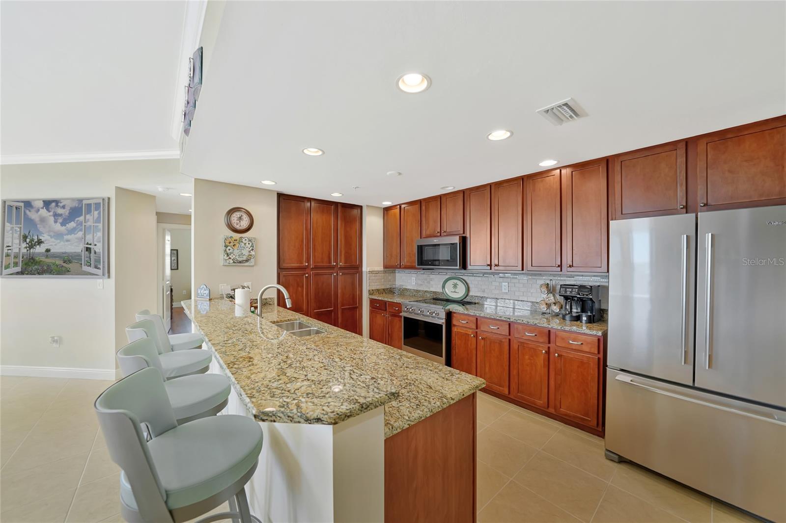 5781 CAPE HARBOUR DR #809, CAPE CORAL, FL — photo 4