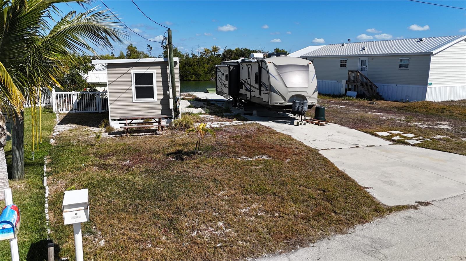 3900 ROYAL PALM DR, ST JAMES CITY, FL — photo 4