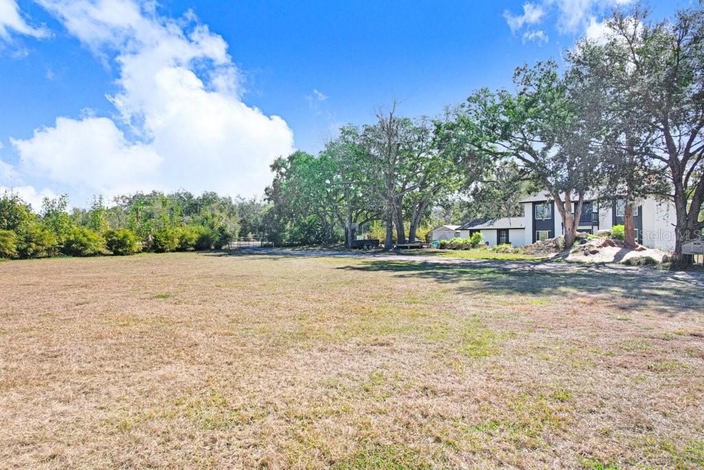 TOBACCO RD, LUTZ, FL — photo 8