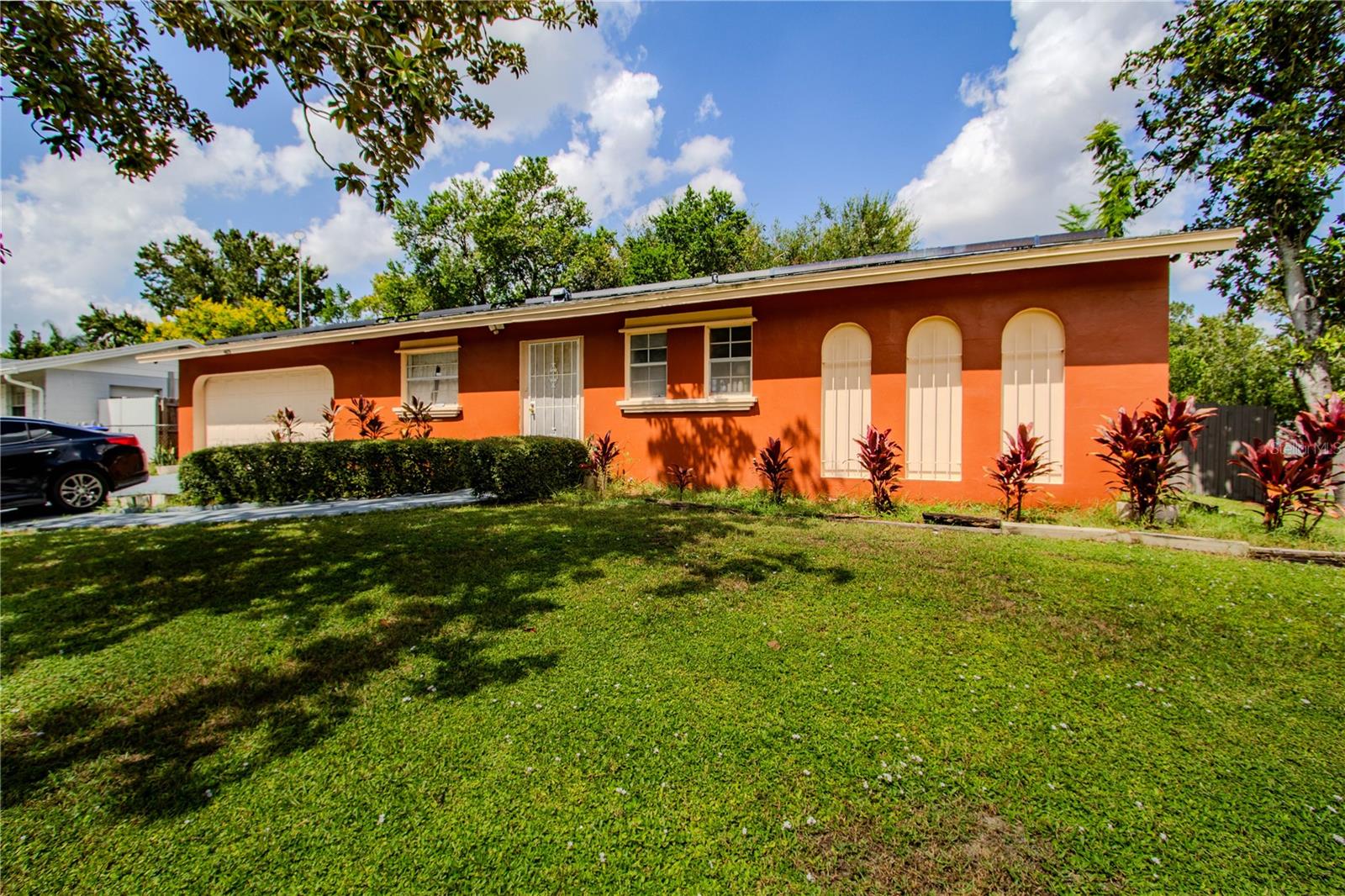 4825 VICTORY DR, ORLANDO, FL — photo 2