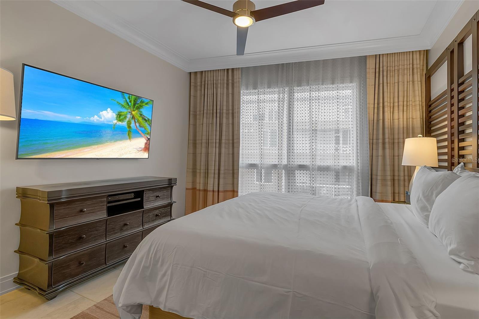 915 SEASIDE DR #410, Weeks 4-7, SARASOTA, FL — photo 11