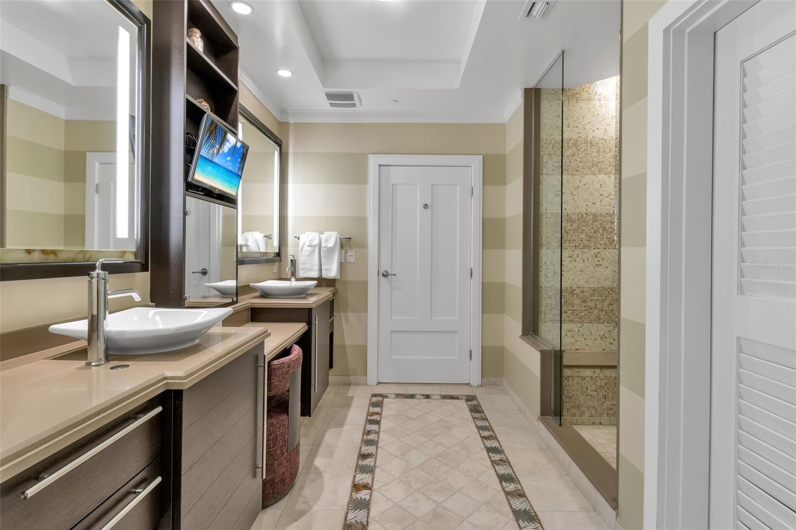 915 SEASIDE DR #410, Weeks 4-7, SARASOTA, FL — photo 13