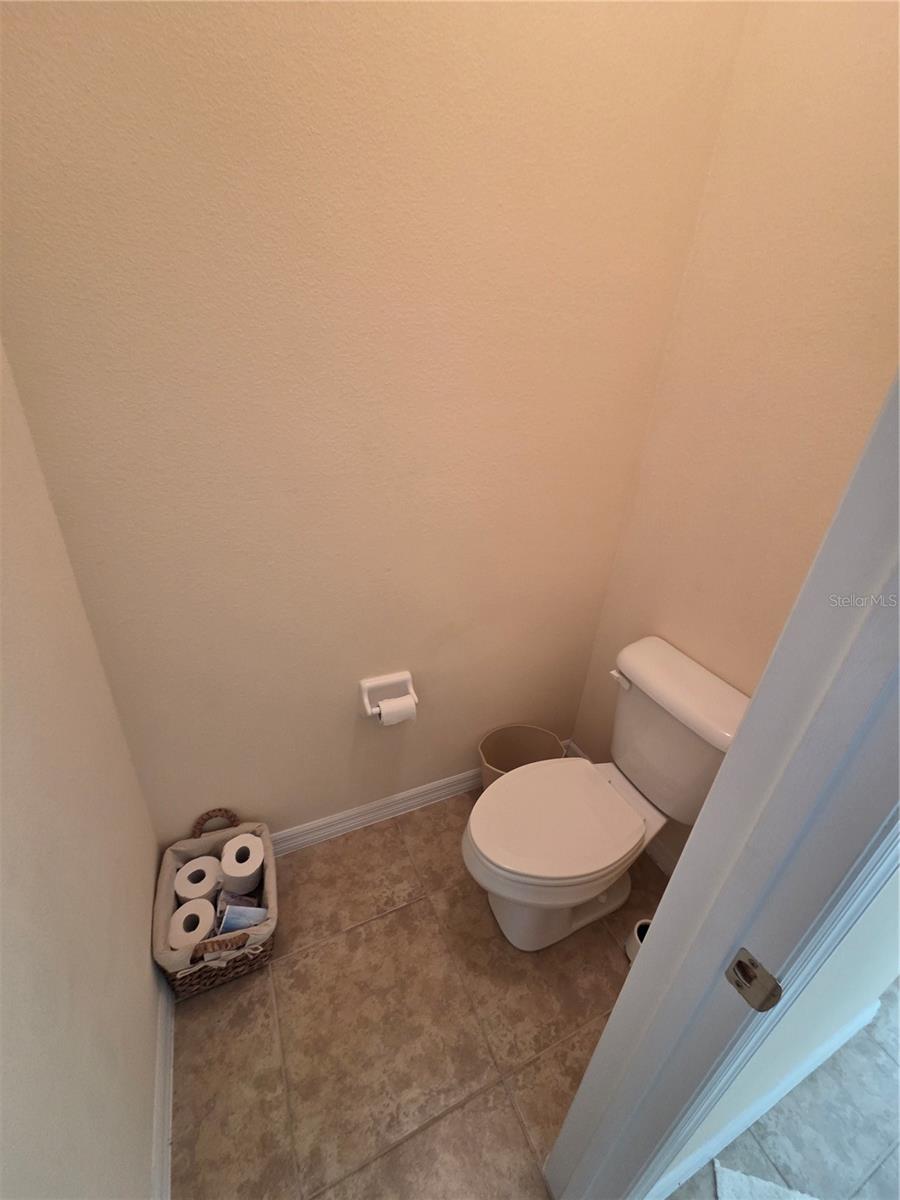 527 SAFE HARBOR DR, EDGEWATER, FL — photo 15