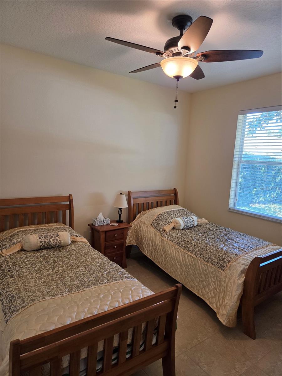 527 SAFE HARBOR DR, EDGEWATER, FL — photo 19