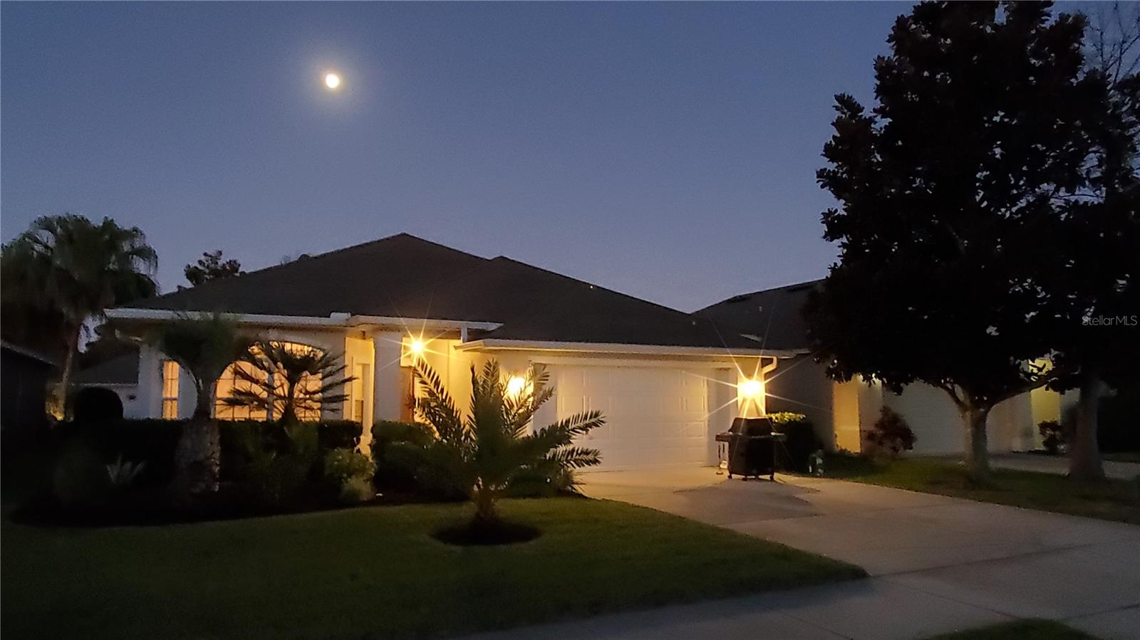 527 SAFE HARBOR DR, EDGEWATER, FL — photo 5