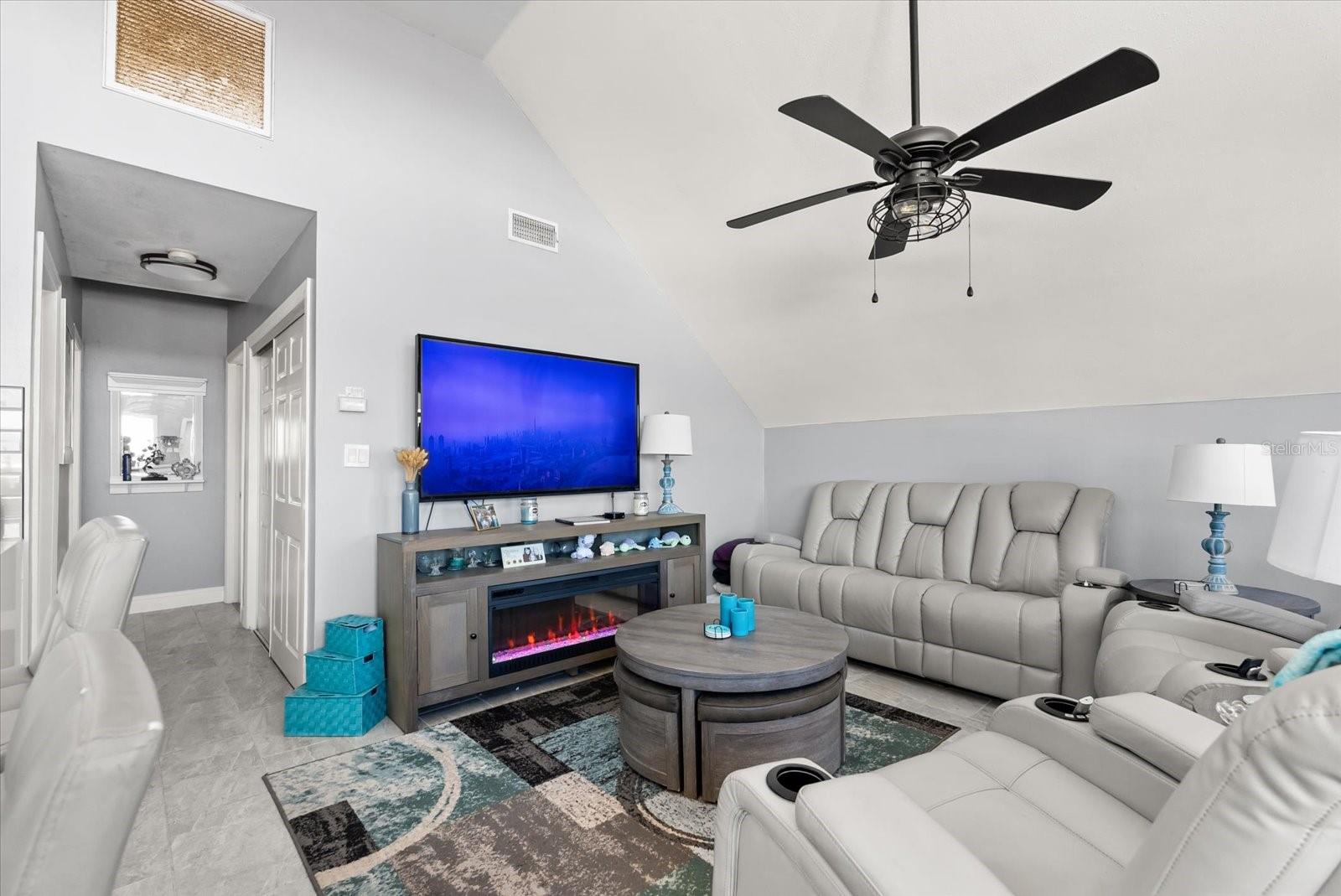 8255 LAKE UNDERHILL RD, ORLANDO, FL — photo 25