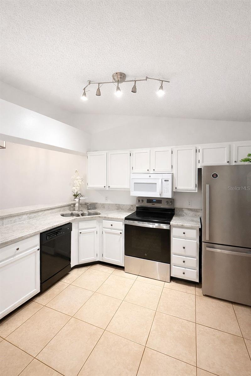 5473 LAKE MARGARET DR #G, ORLANDO, FL — photo 4