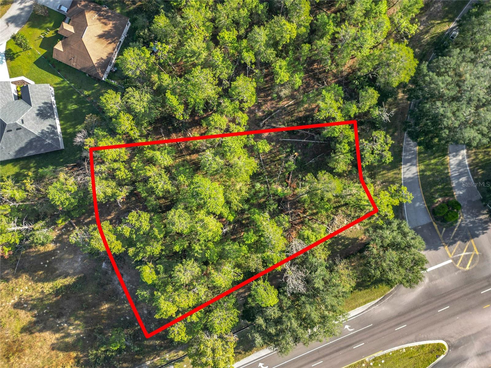 1 OAK VILLAGE BLVD, HOMOSASSA, FL