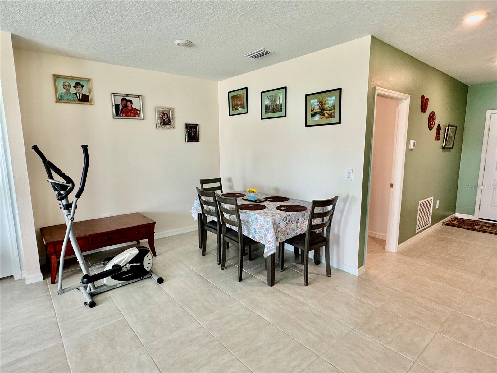 993 CALICO POINTE CIR, GROVELAND, FL — photo 19