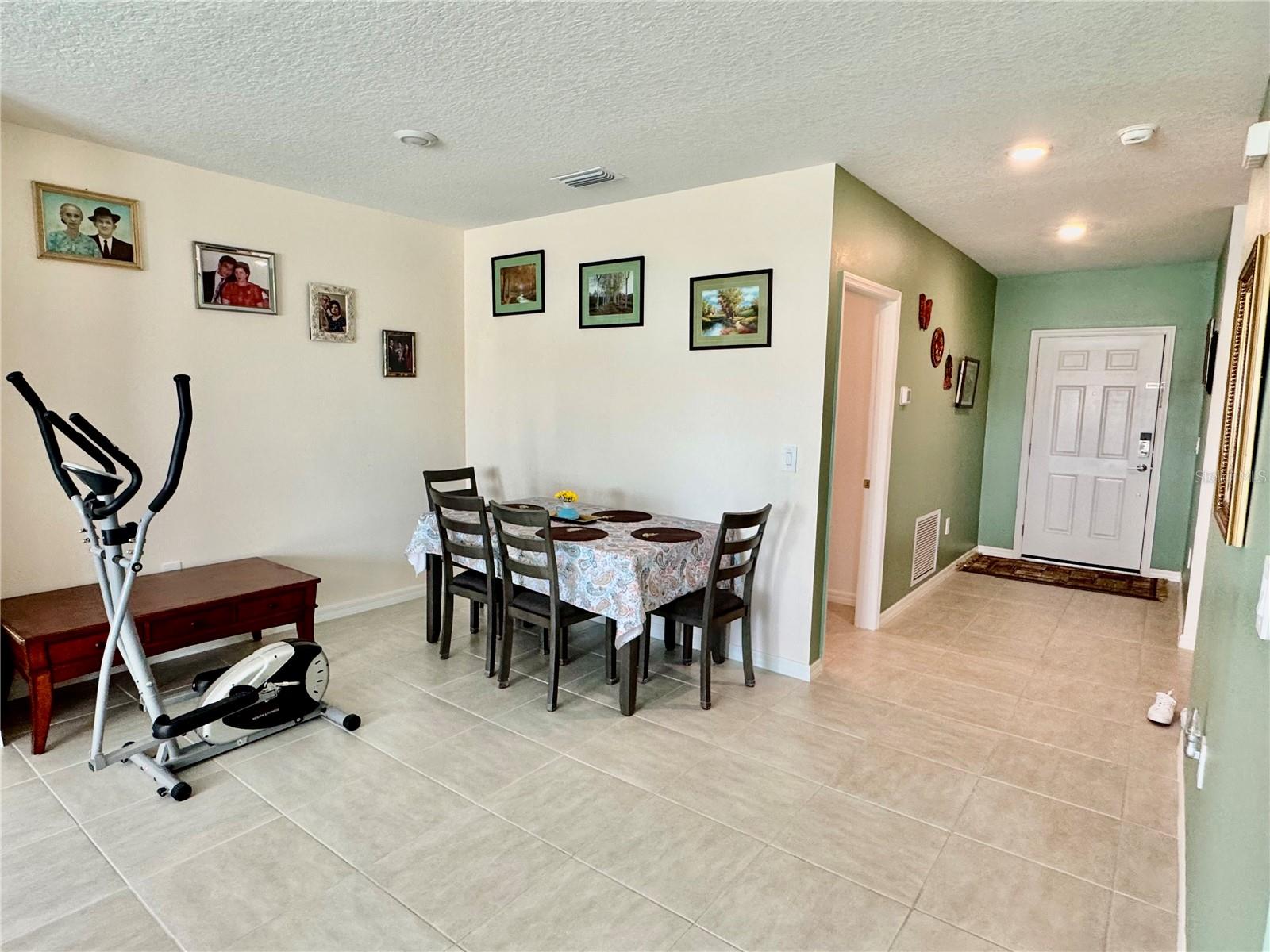 993 CALICO POINTE CIR, GROVELAND, FL — photo 22