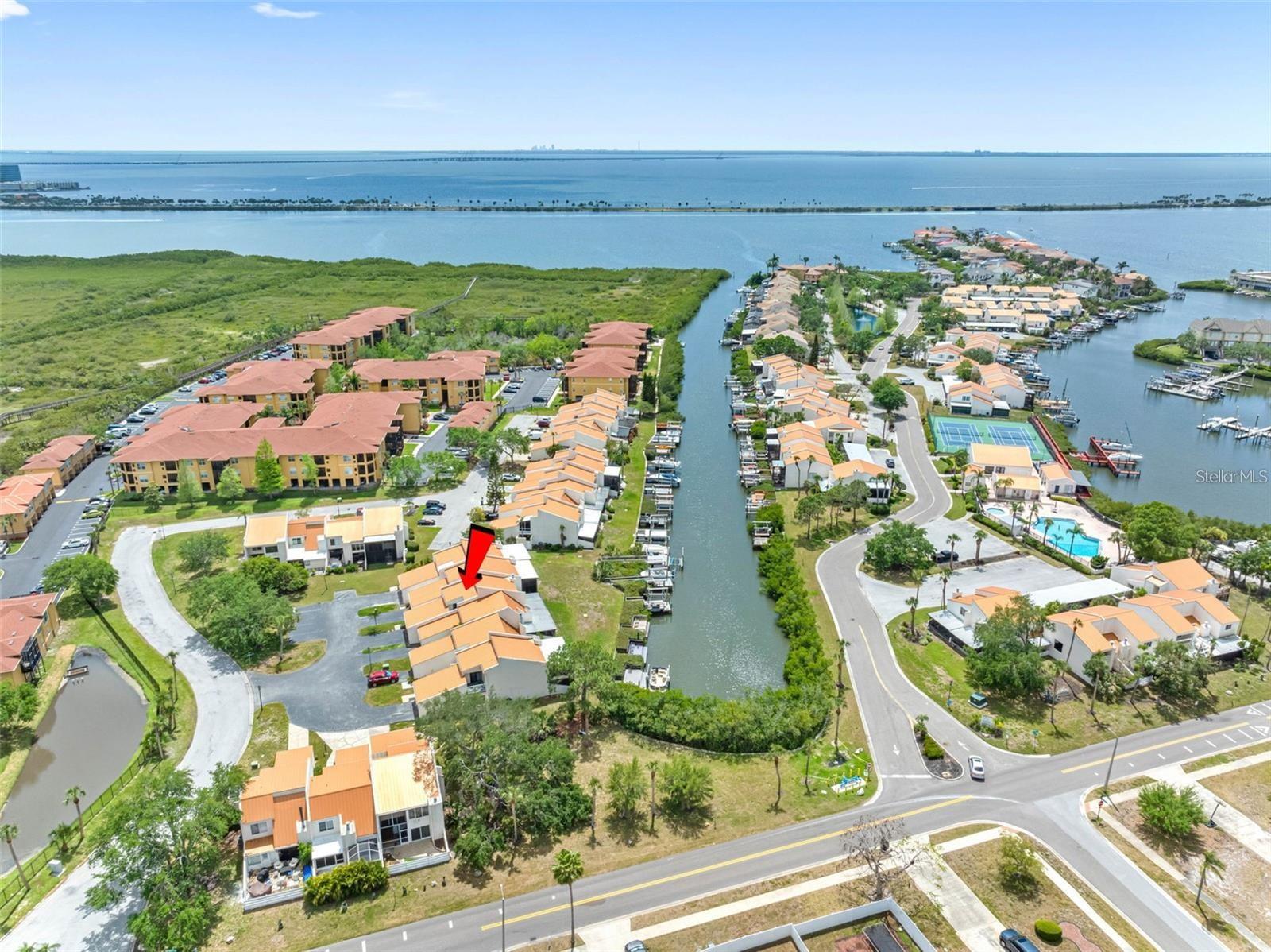 4306 SUNRAY CT, TAMPA, FL — photo 2