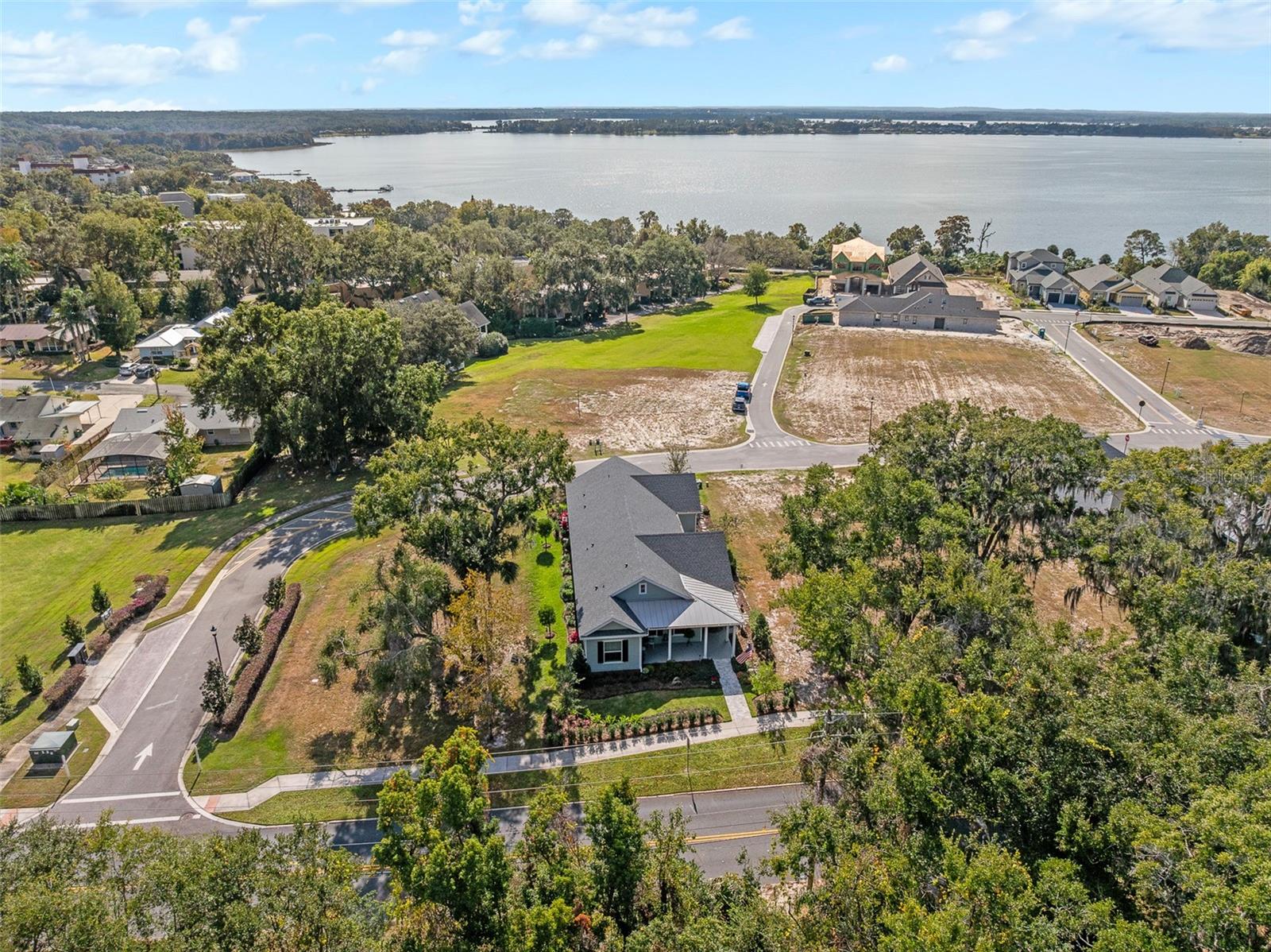 622 W 11TH AVE, MOUNT DORA, FL — photo 4