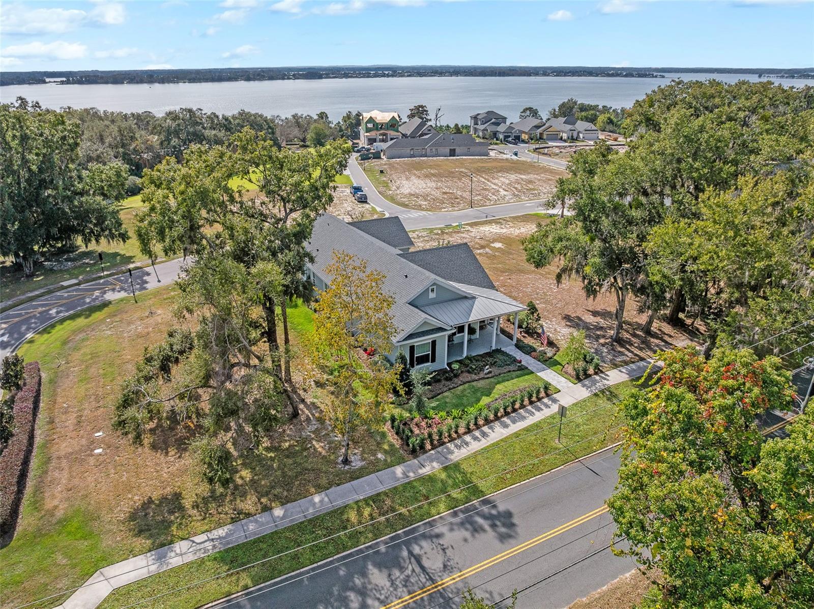 622 W 11TH AVE, MOUNT DORA, FL — photo 5