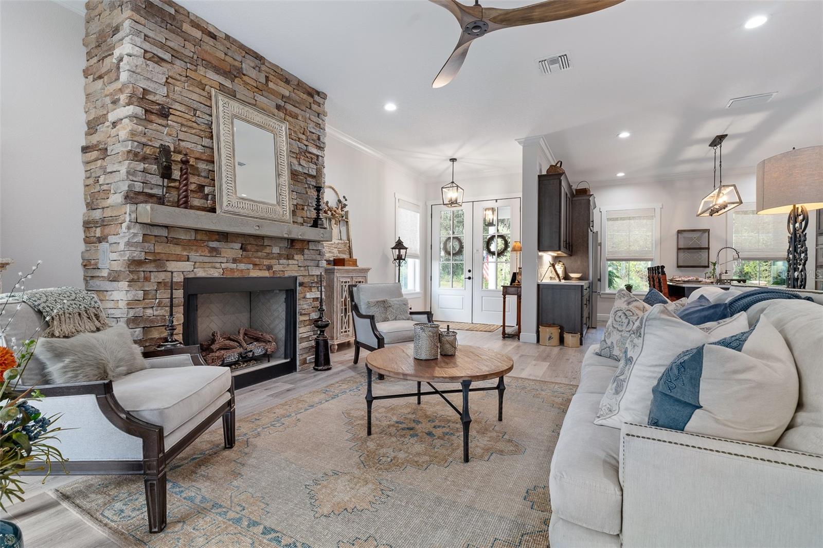 622 W 11TH AVE, MOUNT DORA, FL — photo 34