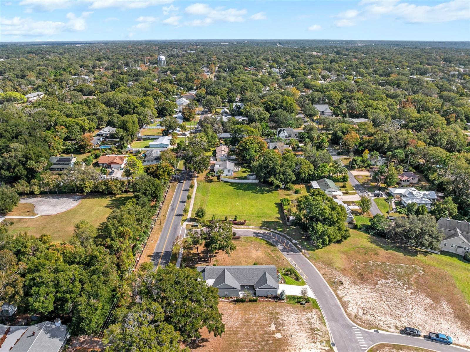 622 W 11TH AVE, MOUNT DORA, FL — photo 138