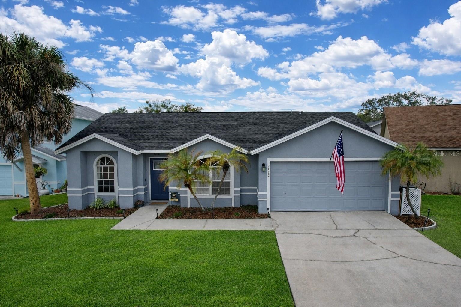 2022 HATTERAS PT, LAKELAND, FL