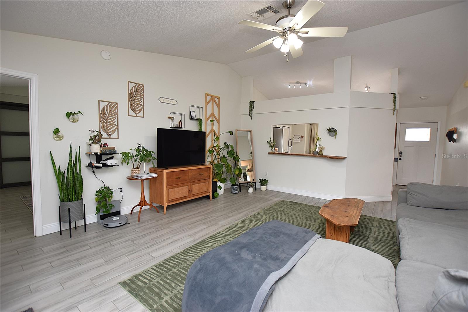 2022 HATTERAS PT, LAKELAND, FL — photo 12