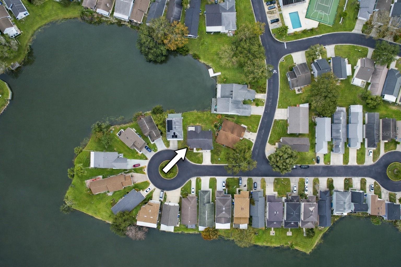 2022 HATTERAS PT, LAKELAND, FL — photo 35