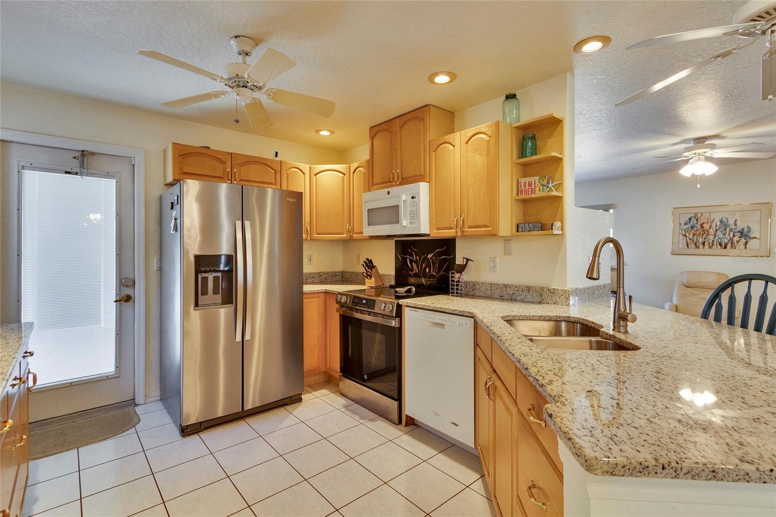 7095 BLACKBIRD AVE, WEEKI WACHEE, FL — photo 12