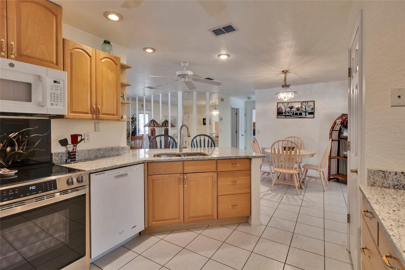 7095 BLACKBIRD AVE, WEEKI WACHEE, FL — photo 14