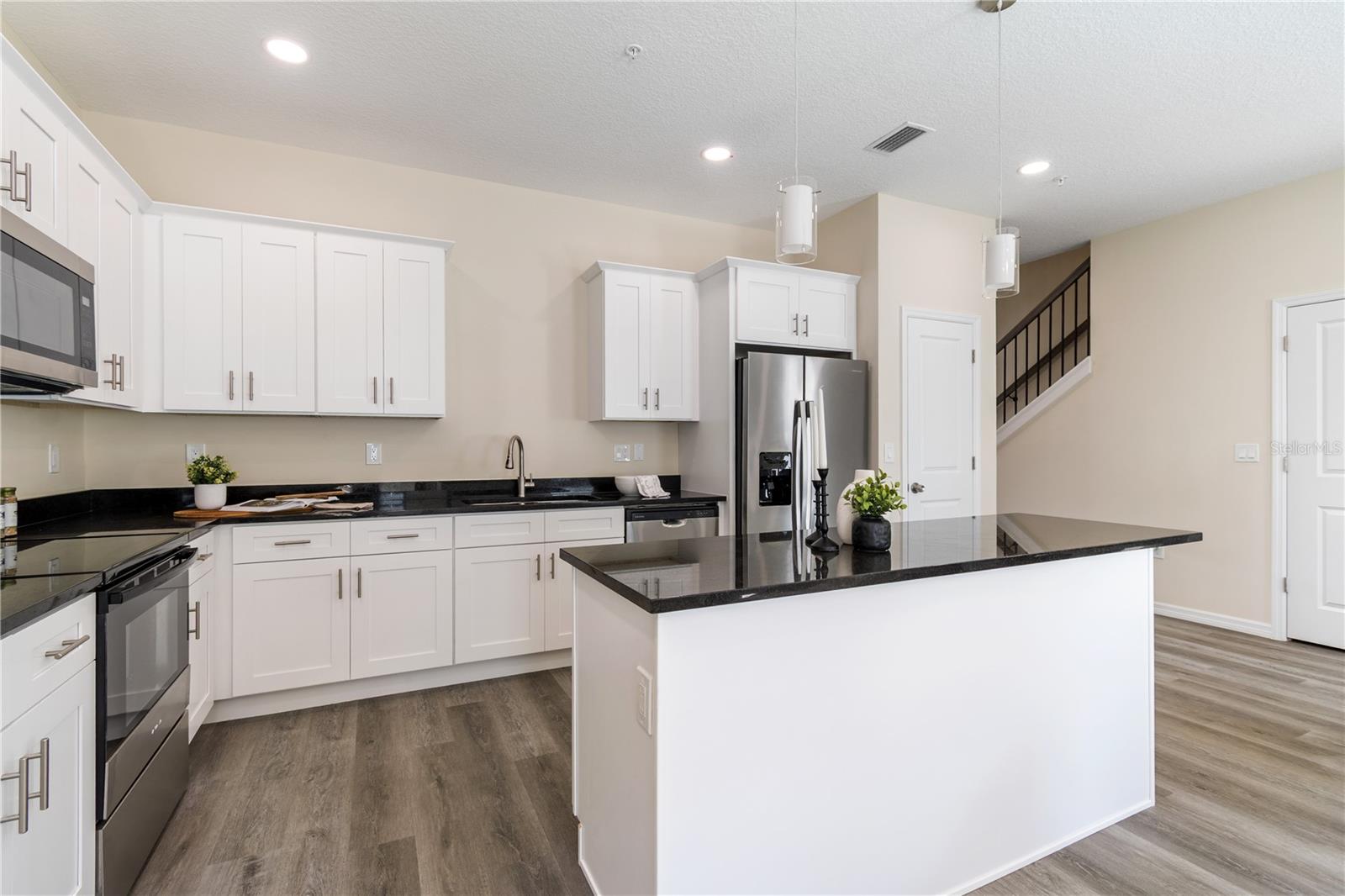4344 CAMBIO GARDENS CT, TAMPA, FL — photo 10